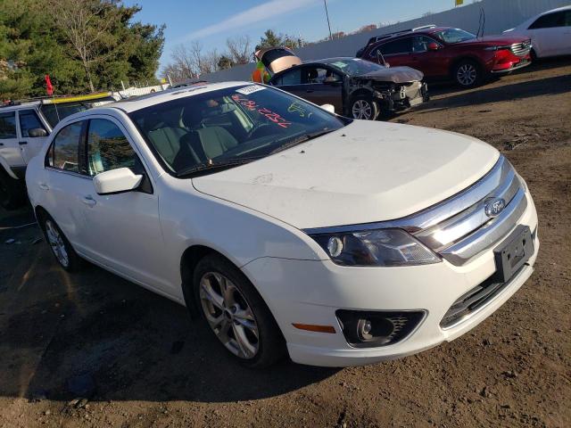 3FAHP0HA6CR133884 - 2012 FORD FUSION SE WHITE photo 4