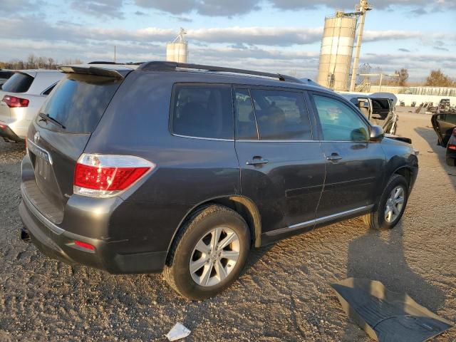 5TDBK3EH4CS094470 - 2012 TOYOTA HIGHLANDER BASE GRAY photo 3