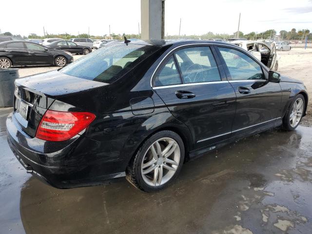 WDDGF4HB3DR256070 - 2013 MERCEDES-BENZ C 250 BLACK photo 3