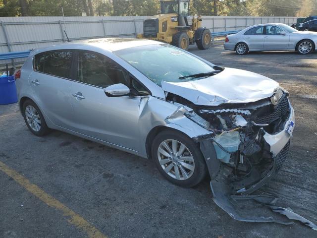 KNAFX5A82E5170004 - 2014 KIA FORTE EX SILVER photo 4