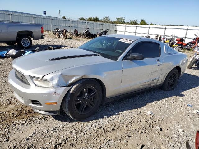 1ZVBP8AM1B5108473 - 2011 FORD MUSTANG SILVER photo 1