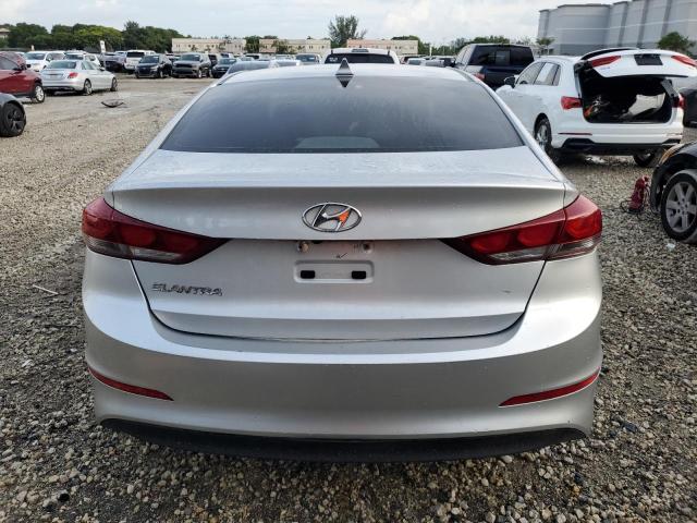 5NPD84LF0JH301678 - 2018 HYUNDAI ELANTRA SEL SILVER photo 6