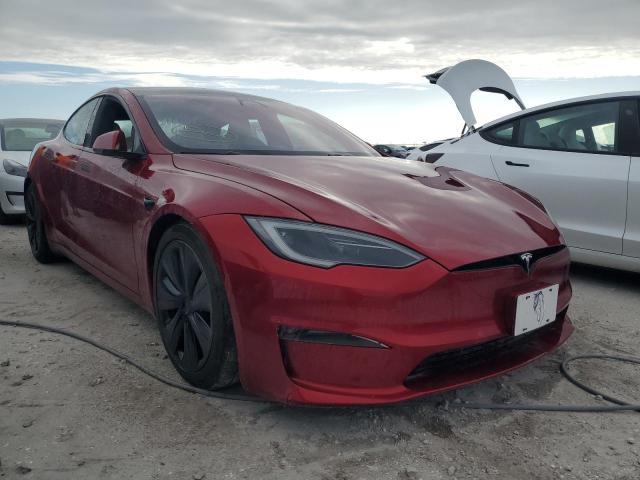 5YJSA1E53PF521709 - 2023 TESLA MODEL S RED photo 4
