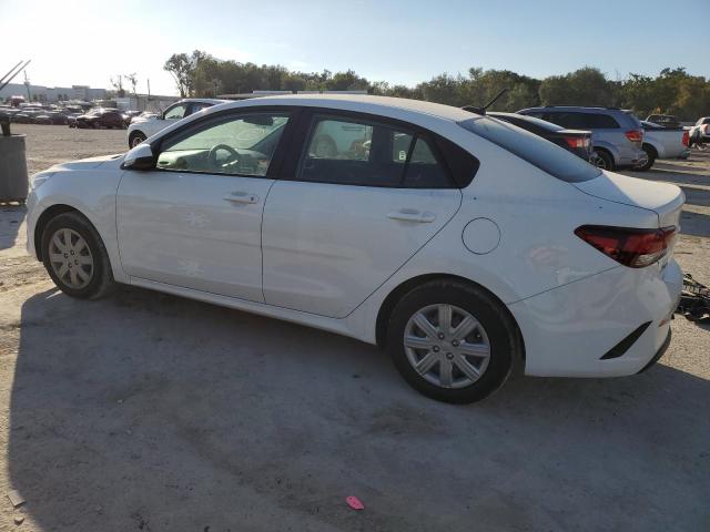 3KPA24AD6ME371734 - 2021 KIA RIO LX WHITE photo 2