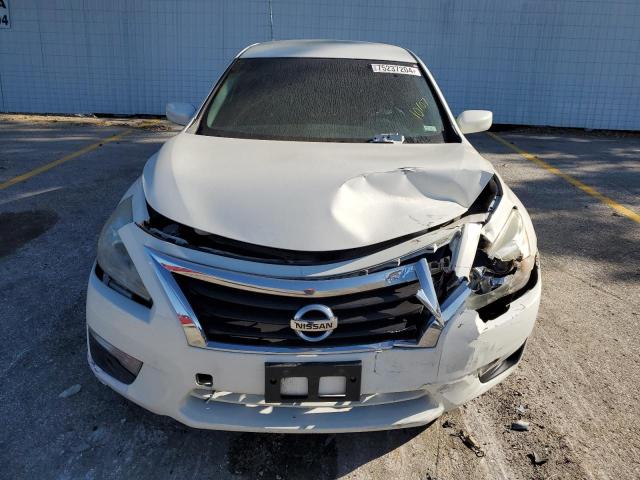 1N4AL3AP6FC446837 - 2015 NISSAN ALTIMA 2.5 WHITE photo 5