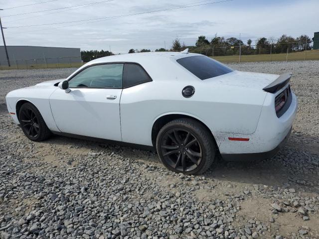 2C3CDZAG6GH202398 - 2016 DODGE CHALLENGER SXT WHITE photo 2