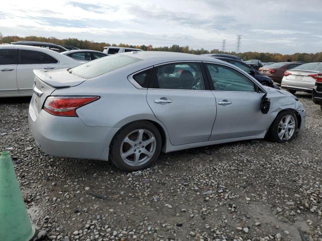 1N4AL3AP2FC255464 - 2015 NISSAN ALTIMA 2.5 SILVER photo 3