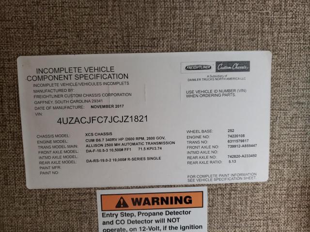 4UZACJFC7JCJZ1821 - 2018 FREIGHTLINER CHASSIS XC თაფლისფერი ფოტო 10