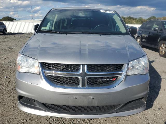 2C4RDGBGXHR725606 - 2017 DODGE GRAND CARA SE SILVER photo 5