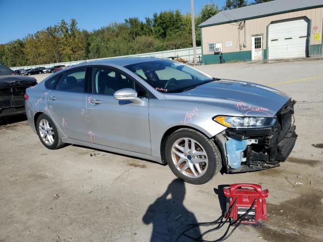 3FA6P0H78FR178728 - 2015 FORD FUSION SE SILVER photo 4