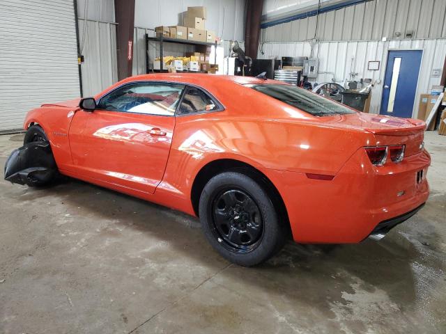 2G1FA1E34D9128293 - 2013 CHEVROLET CAMARO LS ORANGE photo 2