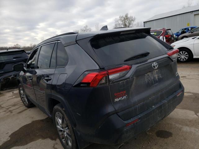 2T3A1RFV4LC062334 - 2020 TOYOTA RAV4 XLE PREMIUM GRAY photo 2