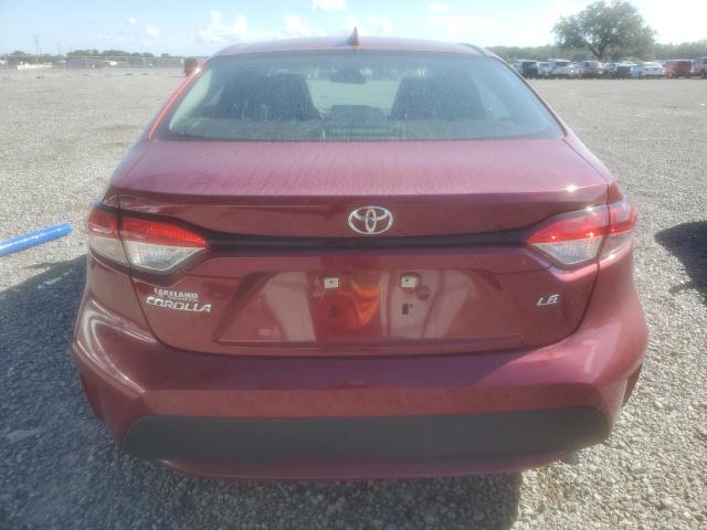 5YFEPMAE5NP295869 - 2022 TOYOTA COROLLA LE RED photo 6