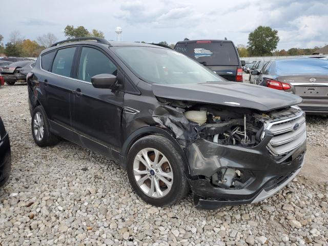 1FMCU0GDXJUC49339 - 2018 FORD ESCAPE SE GRAY photo 4