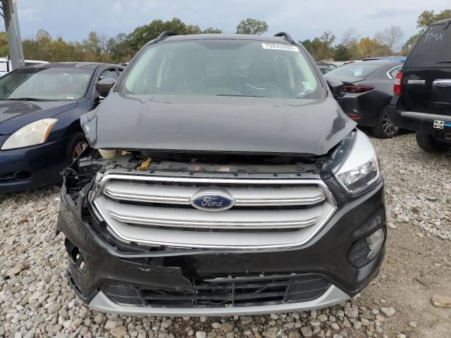 1FMCU0GDXJUC49339 - 2018 FORD ESCAPE SE GRAY photo 5