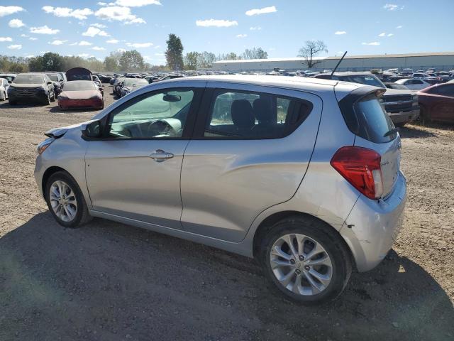 KL8CD6SA5MC220385 - 2021 CHEVROLET SPARK 1LT ვერცხლისფერი ფოტო 2
