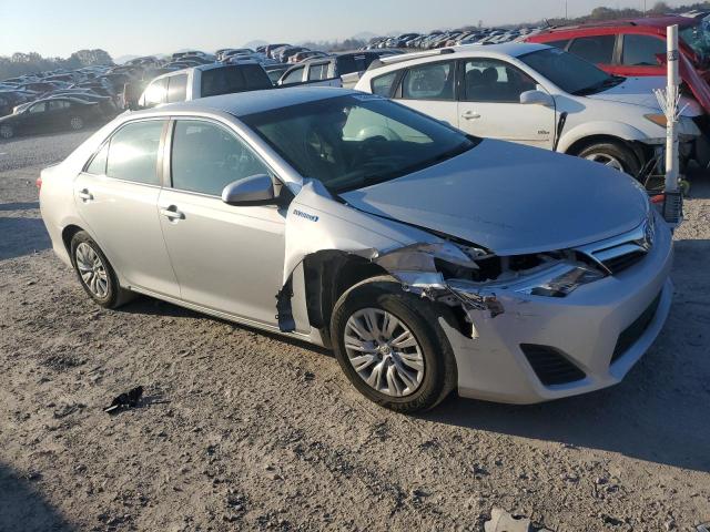 4T1BD1FK9CU050061 - 2012 TOYOTA CAMRY HYBRID SILVER photo 4