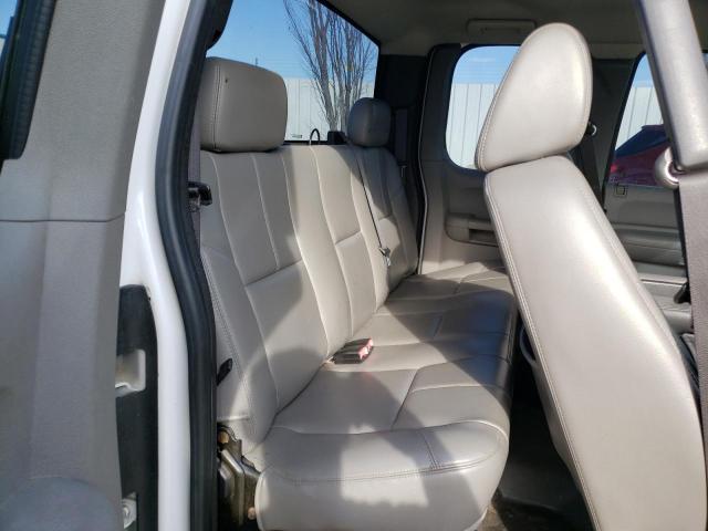 1GCEC19X97Z606082 - 2007 CHEVROLET SILVERADO C1500 CLASSIC WHITE photo 10