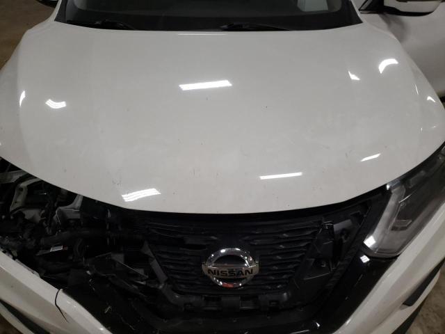 KNMAT2MVXHP538124 - 2017 NISSAN ROGUE S WHITE photo 12