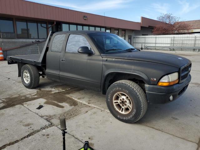 1B7GG22Y6XS135474 - 1999 DODGE DAKOTA BLACK photo 4