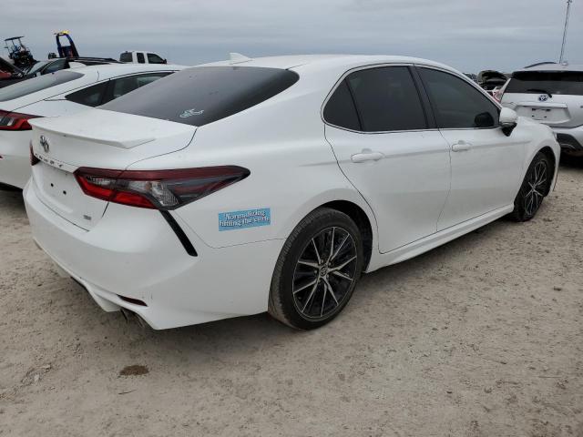 4T1T11AK6PU172869 - 2023 TOYOTA CAMRY SE NIGHT SHADE WHITE photo 3