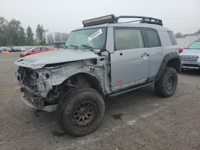 2013 TOYOTA FJ CRUISER, 