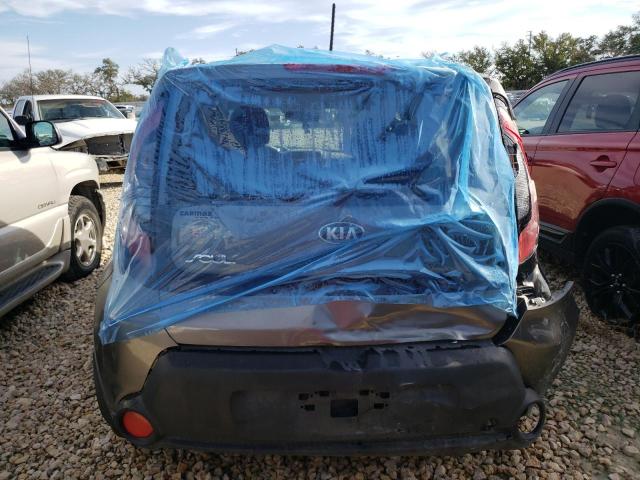 KNDJN2A20G7344978 - 2016 KIA SOUL SILVER photo 6