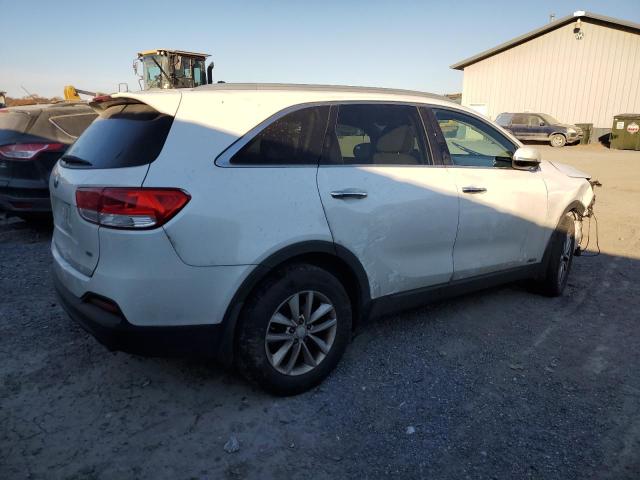 5XYPGDA36GG073470 - 2016 KIA SORENTO LX WHITE photo 3