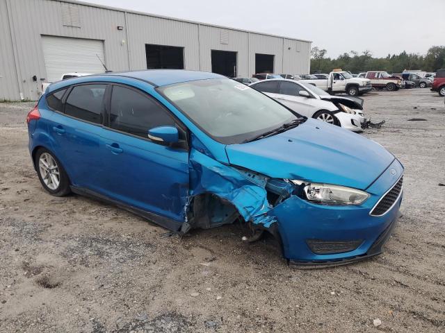 1FADP3K21HL205646 - 2017 FORD FOCUS SE BLUE photo 4