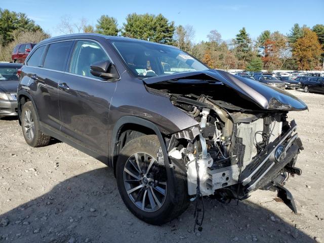 5TDJZRFH1KS949634 - 2019 TOYOTA HIGHLANDER SE GRAY photo 4