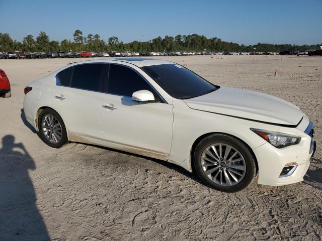 JN1EV7BP9PM511383 - 2023 INFINITI Q50 LUXE WHITE photo 4