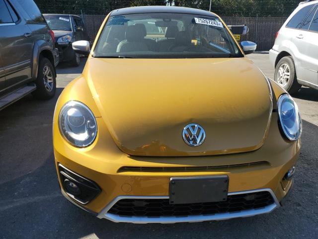 3VWS17AT1HM629649 - 2017 VOLKSWAGEN BEETLE DUNE GOLD photo 5