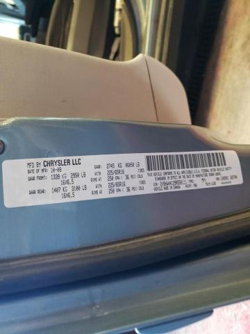 2V8HW44129R550111 - 2009 VOLKSWAGEN ROUTAN S BLUE photo 13