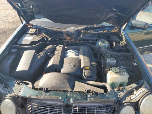 WDBJF65F5WA651225 - 1998 MERCEDES-BENZ E 320 GREEN photo 11