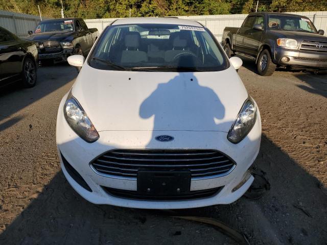 3FADP4BJ3KM108046 - 2019 FORD FIESTA SE WHITE photo 5