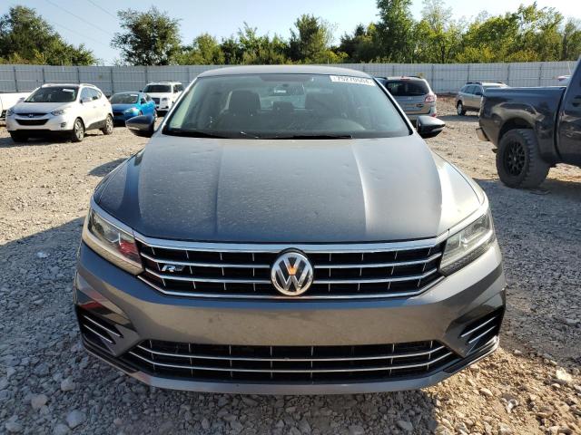 1VWDT7A34HC077780 - 2017 VOLKSWAGEN PASSAT R-LINE GRAY photo 5