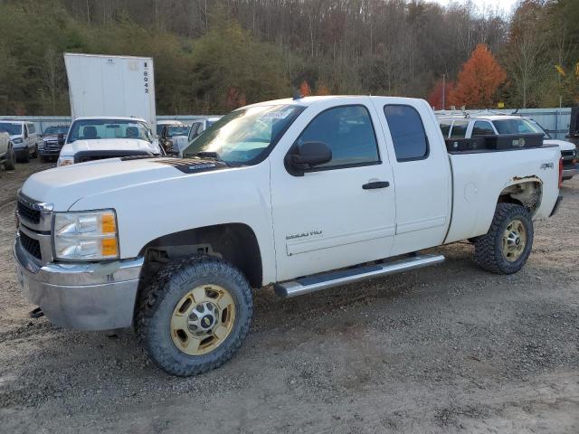 1GC2KXCB5DZ255110 - 2013 CHEVROLET SILVERADO K2500 HEAVY DUTY LT WHITE photo 1