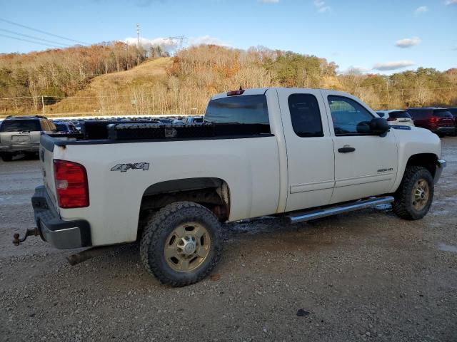 1GC2KXCB5DZ255110 - 2013 CHEVROLET SILVERADO K2500 HEAVY DUTY LT WHITE photo 3