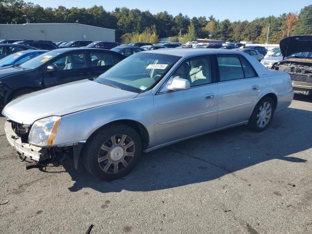 2010 CADILLAC DTS, 