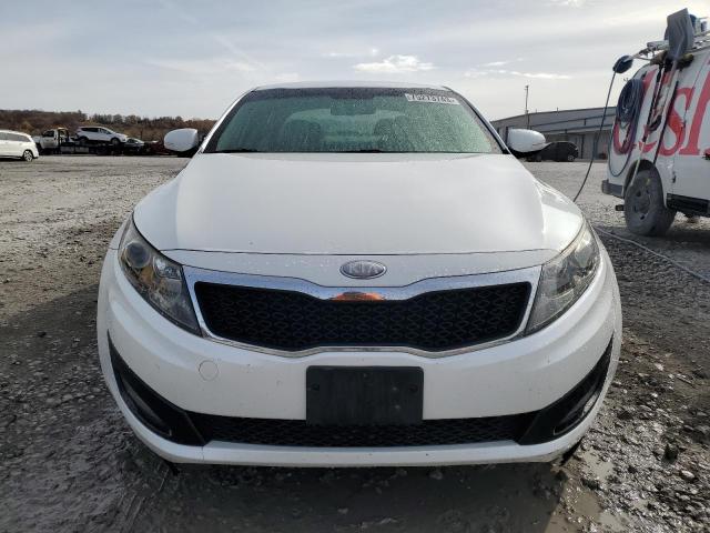 KNAGM4A7XD5317778 - 2013 KIA OPTIMA LX WHITE photo 5