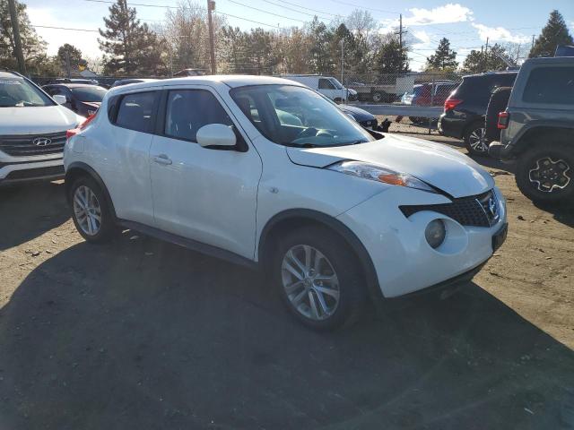 JN8AF5MVXET356309 - 2014 NISSAN JUKE S WHITE photo 4