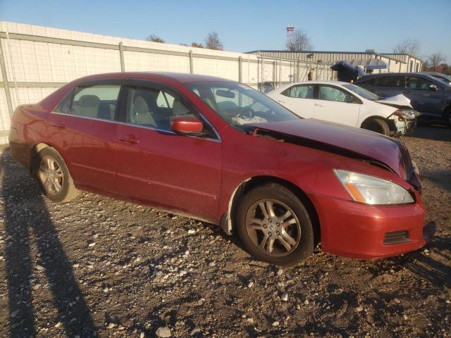 1HGCM56747A022107 - 2007 HONDA ACCORD EX RED photo 4