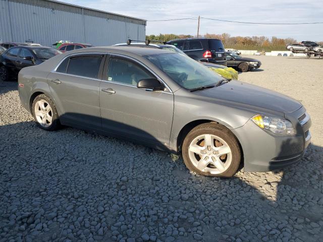 1G1ZG57B594197785 - 2009 CHEVROLET MALIBU LS GRAY photo 4