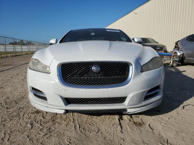 SAJWA3KT3DMV53290 - 2013 JAGUAR XJL SUPERCHARGED WHITE photo 5