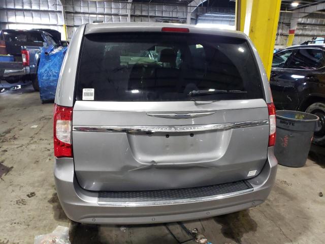 2C4RC1CG3FR573907 - 2015 CHRYSLER TOWN & COU TOURING L SILVER photo 6