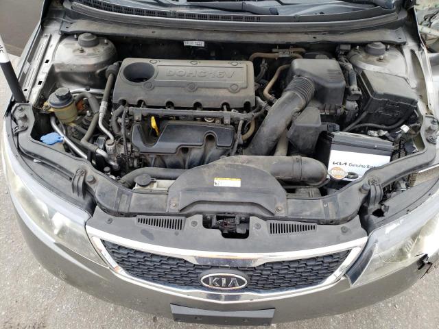 KNAFU4A22C5606832 - 2012 KIA FORTE EX GRAY photo 11