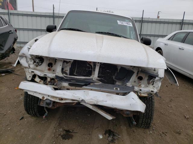 1FTYR10UX3PB88197 - 2003 FORD RANGER WHITE photo 5