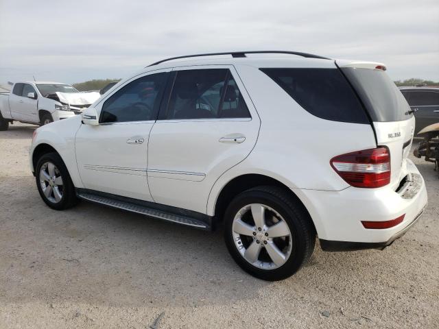 4JGBB8GB5BA728656 - 2011 MERCEDES-BENZ ML 350 4MATIC WHITE photo 2