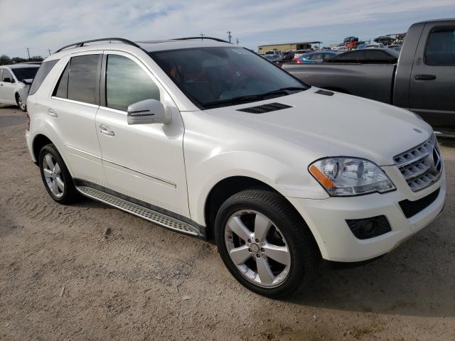 4JGBB8GB5BA728656 - 2011 MERCEDES-BENZ ML 350 4MATIC WHITE photo 4