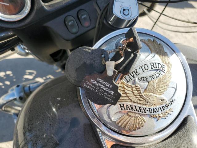 1HD1FCW122Y662282 - 2002 HARLEY-DAVIDSON FLHTCUI 黑色 照片 8